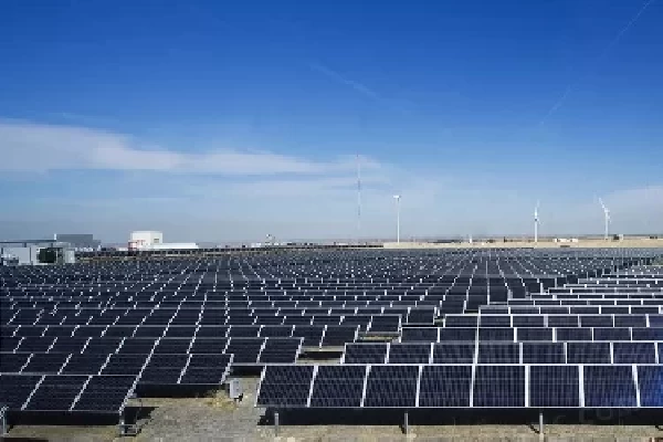 Introduction to Solar Cell Materials